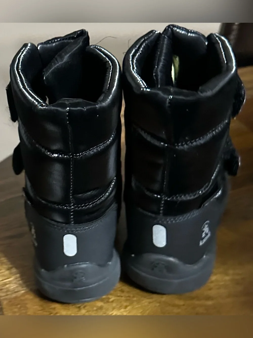 Kamik Kids Black Waterproof Hook-and-Loop Winter Boots. Like new.